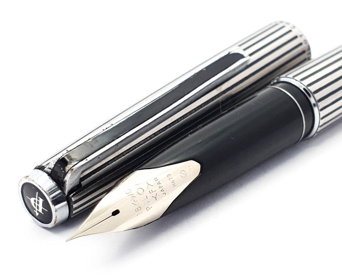 Vintage Pilot Custom Striped Fountain Pen: 18k White Gold Fine Nib