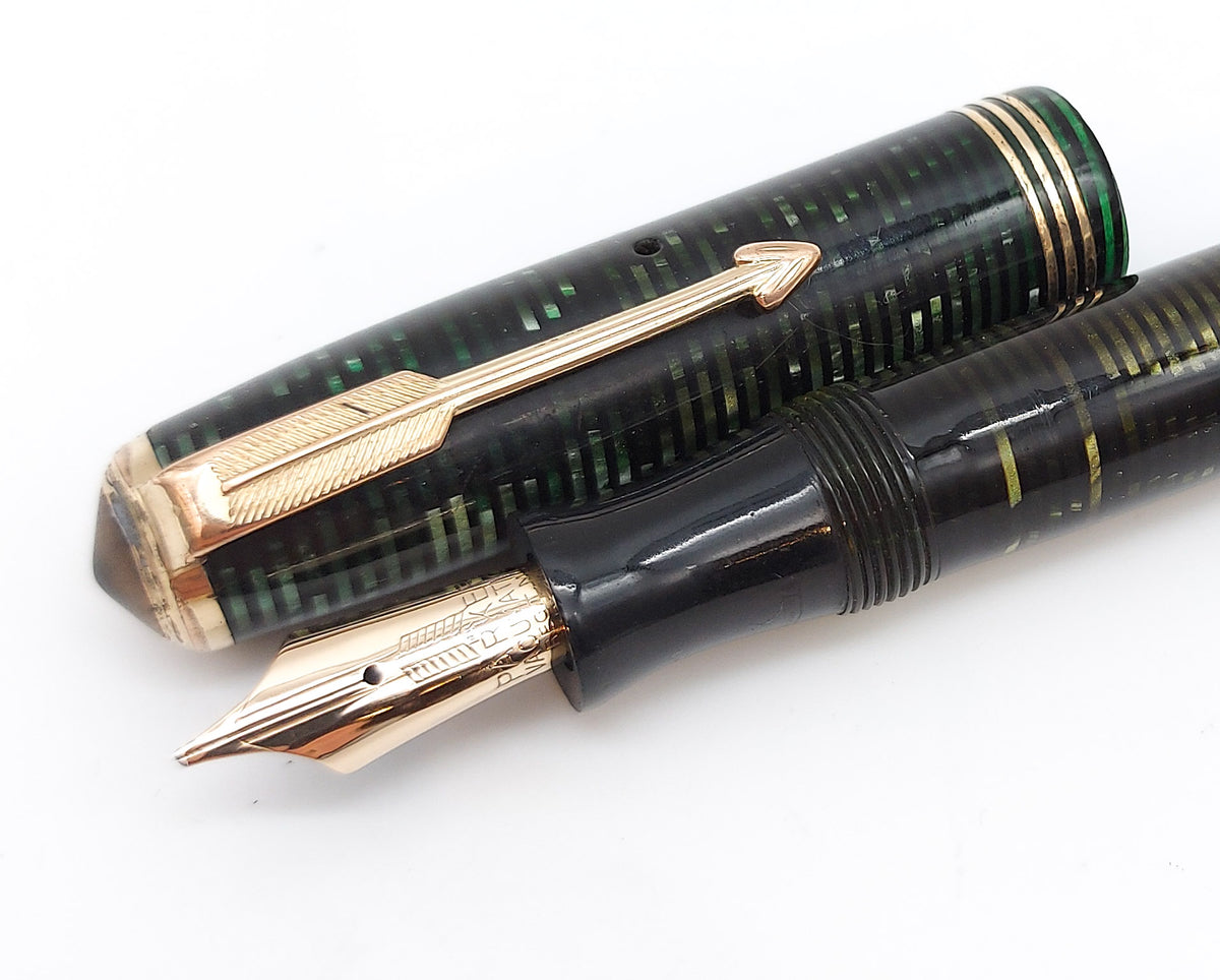Vintage Parker Vacumatic Emerald Pearl Fountain Pen 14k Gold Oblique Nib