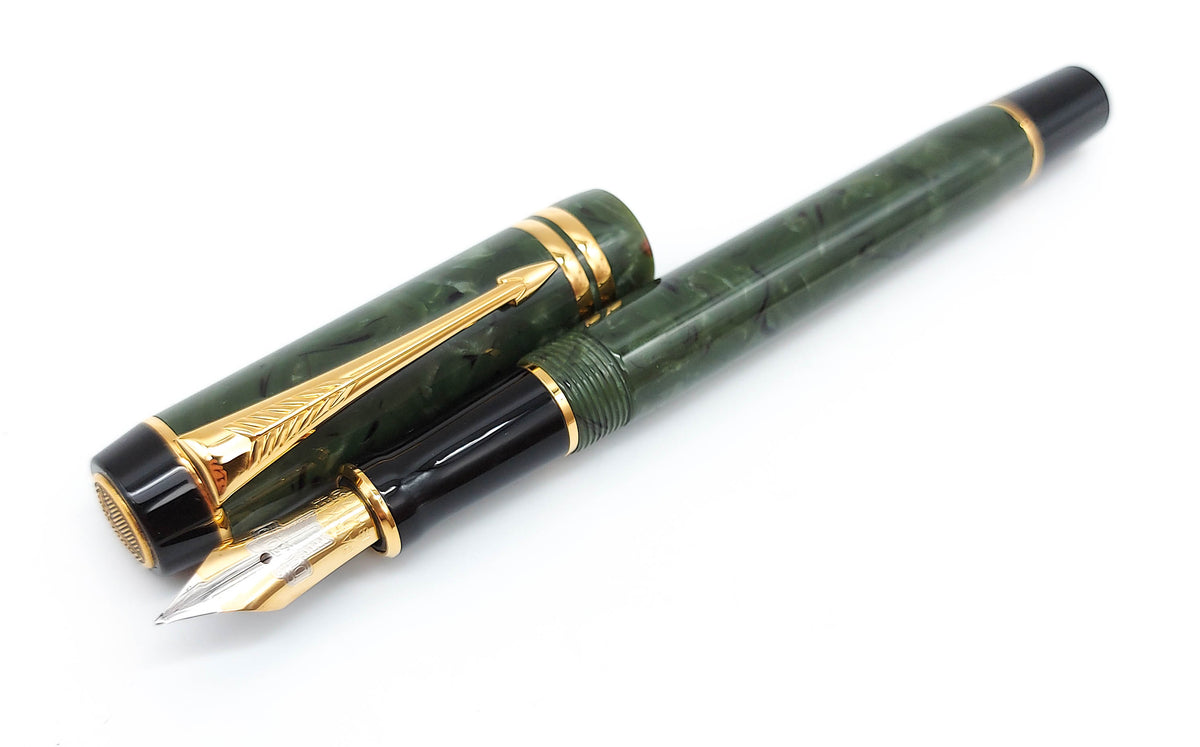 Parker Duofold International Fountain Pen Marbled Jade Green: 18k