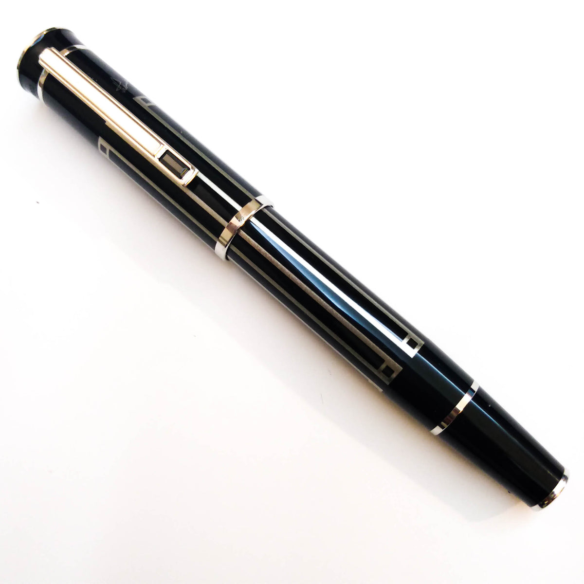 Montblanc Writer's Edition Thomas Mann Fountain Pen: 18k Medium