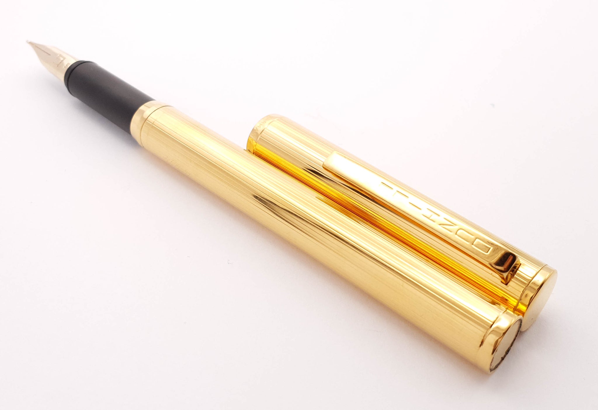 14 Karat Gold Pens from Dunhill, Germany, 1980s, Set of 3 for sale at Pamono