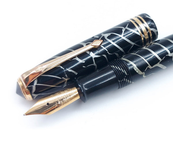 Vintage Conway Stewart No.58 Cracked Black Ice Fountain Pen: 14k Gold Duro Nib