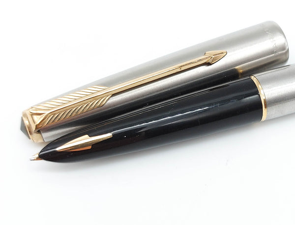 Vintage 61 Custom Flighter Fountain Pen: 14k Gold Medium Nib