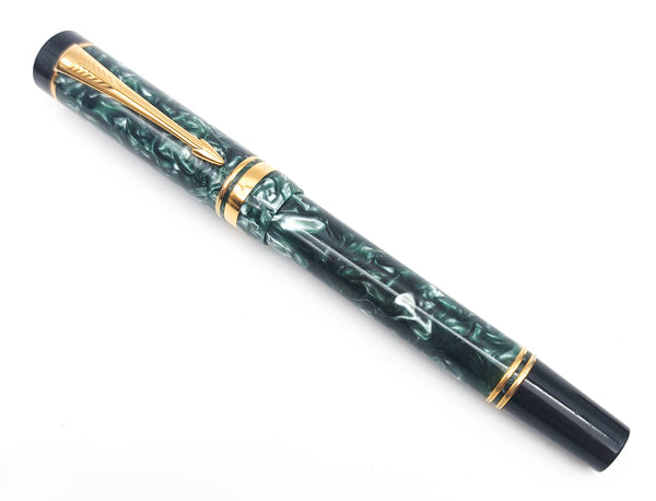 Parker Duofold International Green Marble Fountain Pen: 18k Medium Nib