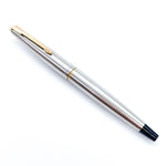 Parker 45 Flighter Deluxe GT Fountain Pen: 14k Gold Medium Nib