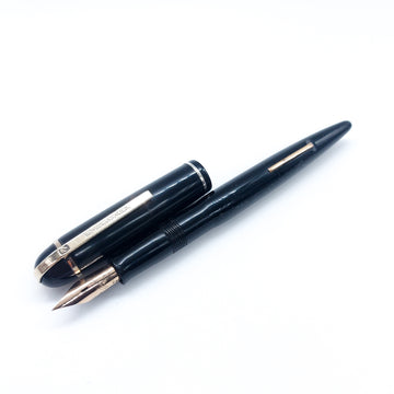 Vintage Eversharp Skyline Fountain Pen: 14k Gold Fine Flex Nib